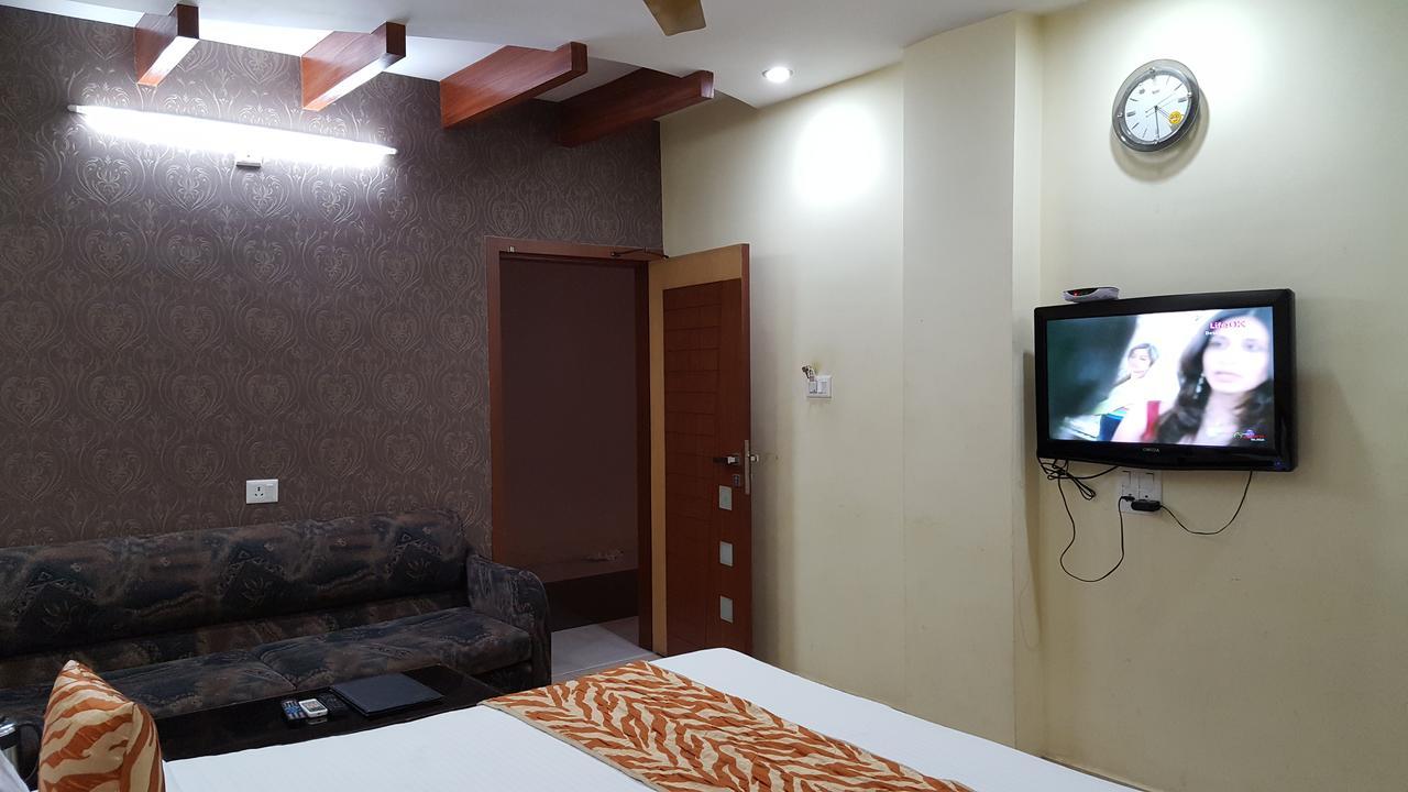Hotel Vinayak Palace Bilāspur Extérieur photo